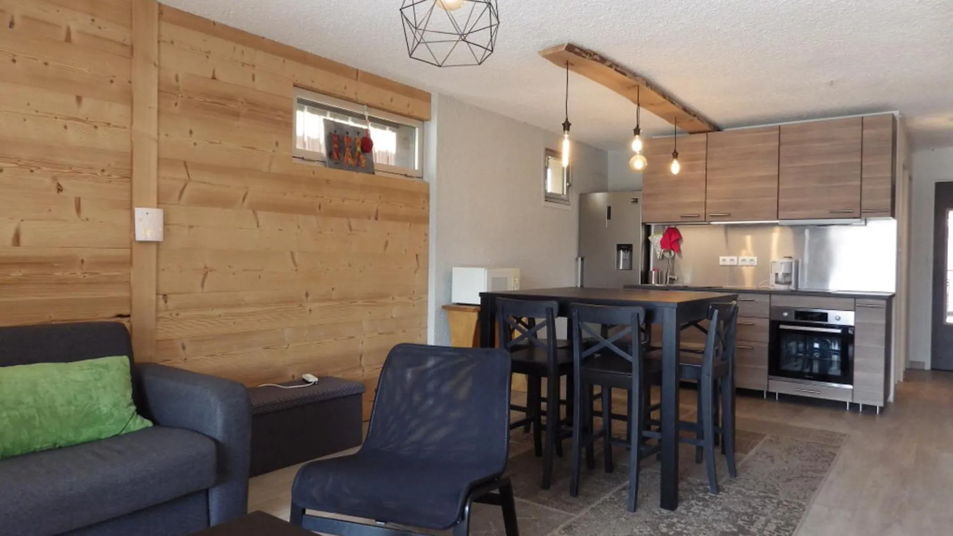 Les Deux Alpes - Appartement Renove Pour 6, Balcon Expose Sud - Fr-1-546-19
